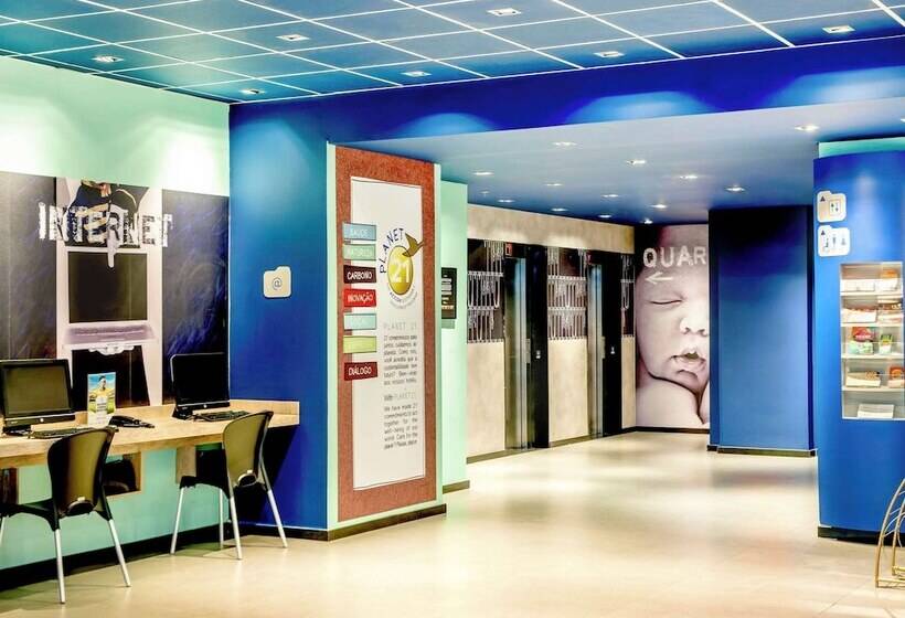 בית מלון כפרי Ibis Budget Porto Alegre  Supereconomico