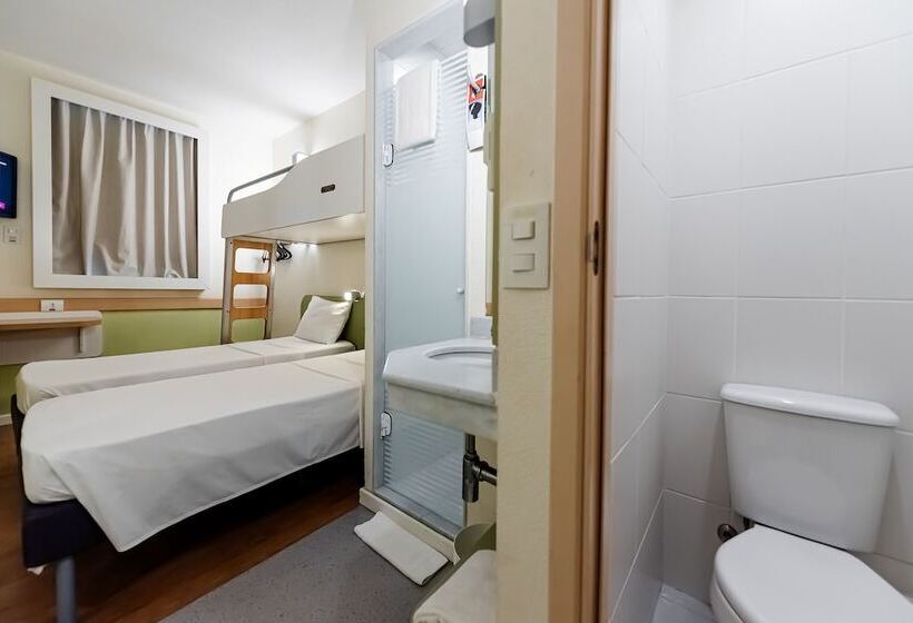 בית מלון כפרי Ibis Budget Vitoria