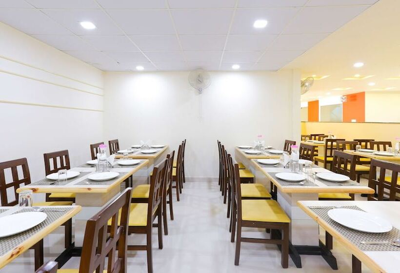 Itsy Hotels Worldtree Bellandur