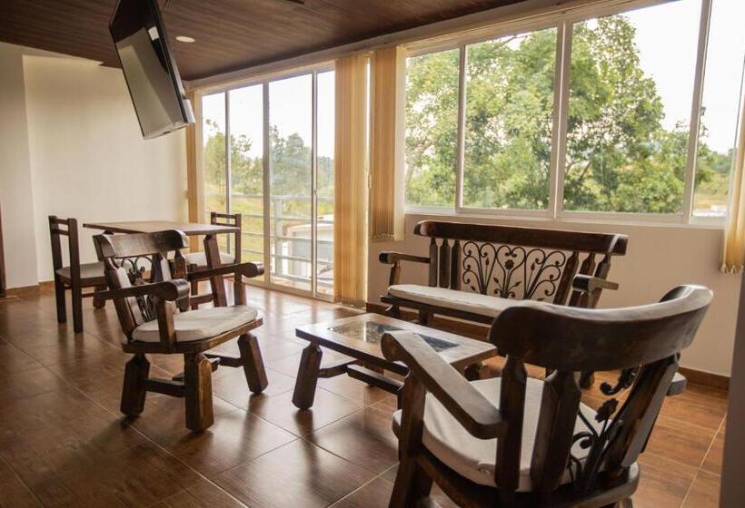 בית מלון כפרי Campestre La Posada Del Rancho