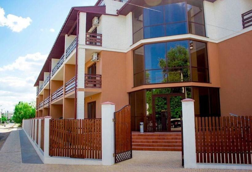 فندق Lazurniy Bereg