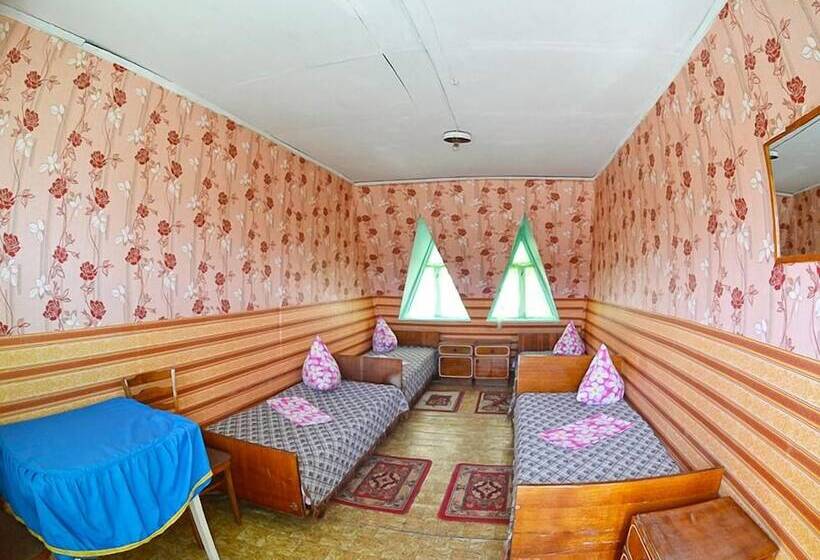 هتل Lazurniy Bereg