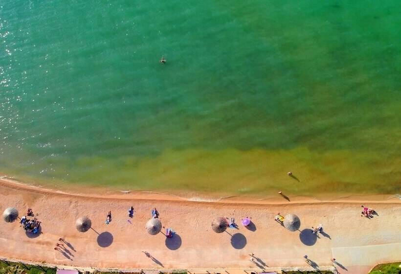 בית מלון כפרי Liberty