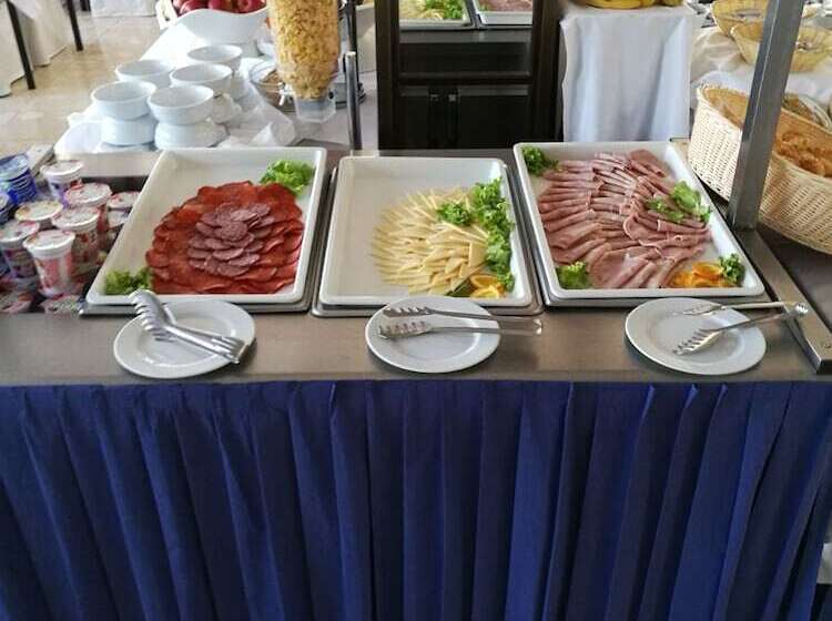 בית מלון כפרי Liberty