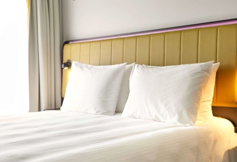 فندق Park Inn By Radisson Hasselt