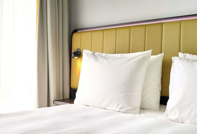 فندق Park Inn By Radisson Hasselt