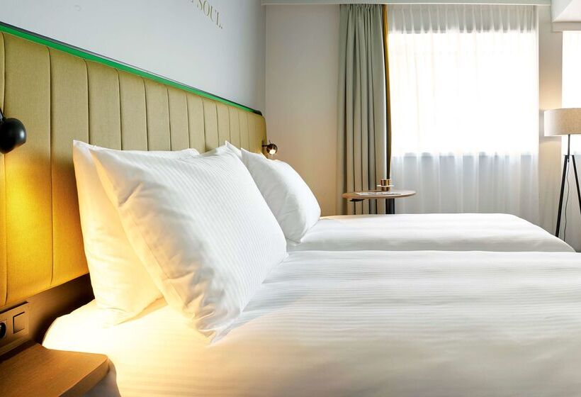 فندق Park Inn By Radisson Hasselt