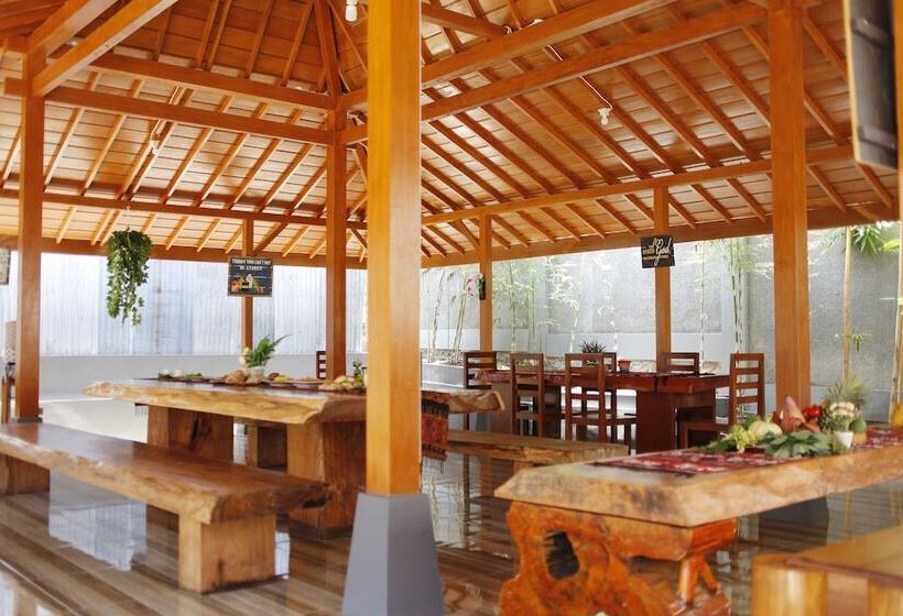 호텔 Pavilla Labuan Bajo