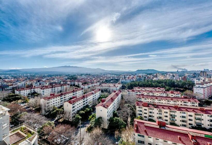 ホテル Ramada By Wyndham Jeju City Hall