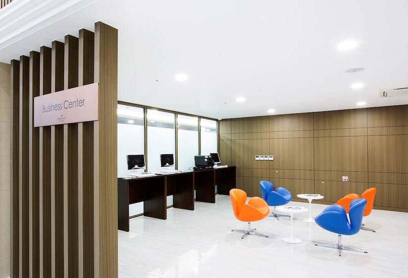 ホテル Ramada By Wyndham Jeju City Hall