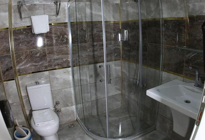 هتل Sehri̇ Zade Yalisi