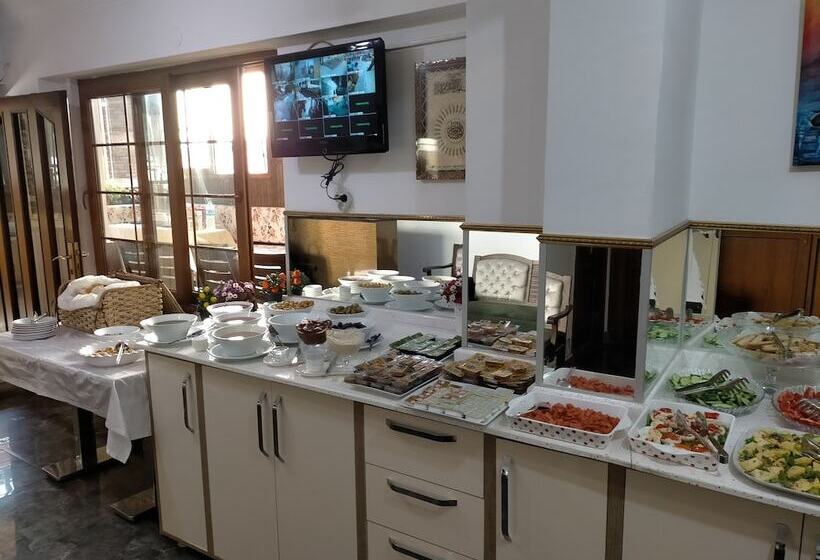 هتل Sehri̇ Zade Yalisi