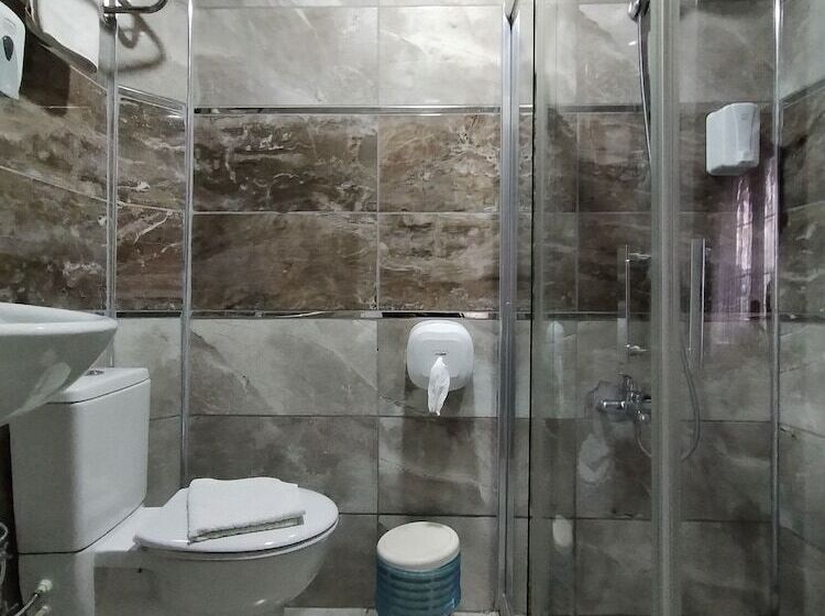 هتل Sehri̇ Zade Yalisi