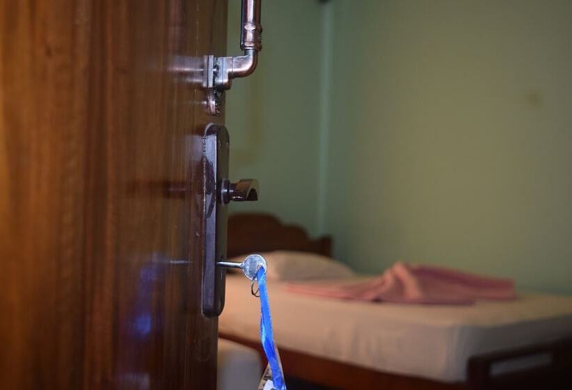 Отель Southern View Holiday Resort