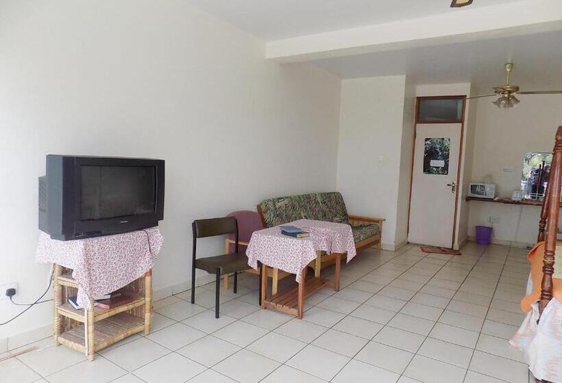 Sunrise Apartments Hotel Fort Portal