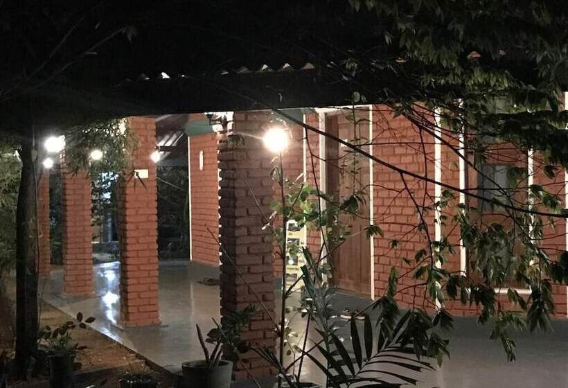 Отель Sunshine Resort & Spa Sigiriya