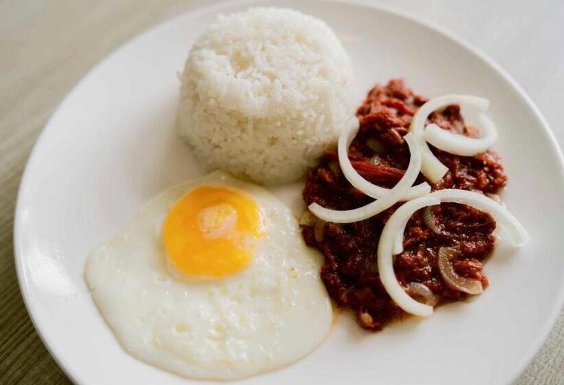 בית מלון כפרי The Urban Pod