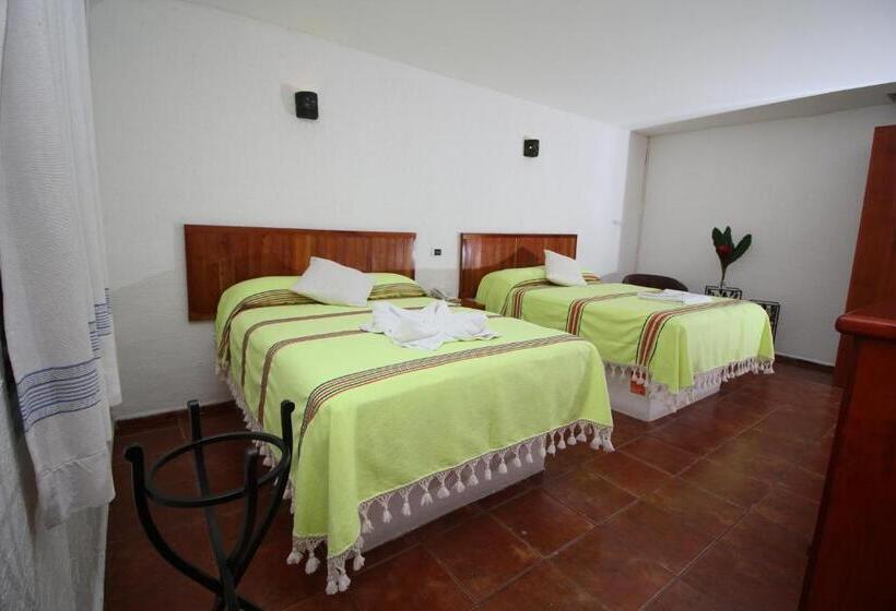 فندق Villa Blanca Suites