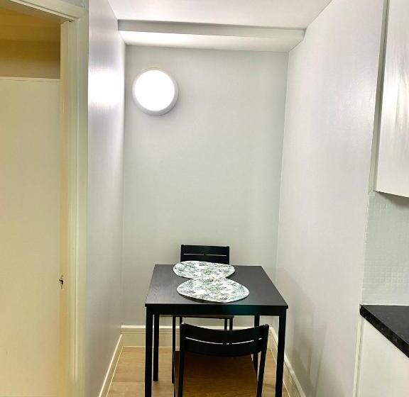 בית מלון כפרי Westciti Caroco Apart