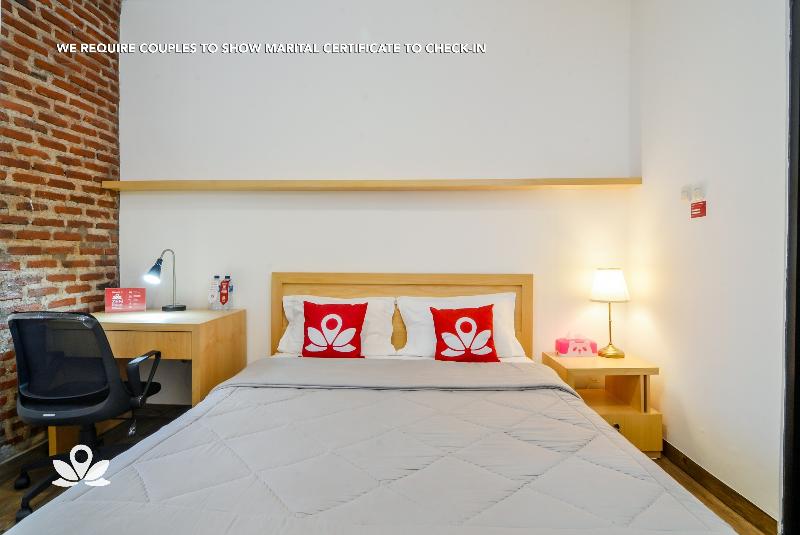 ホテル Zen Rooms Kemandoran Syariah