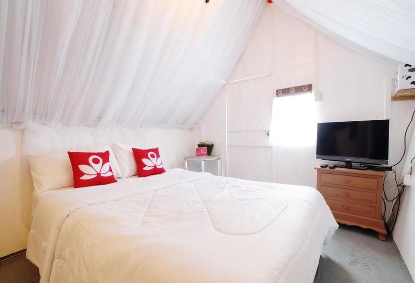 Отель Zen Rooms Titus Poison Garden