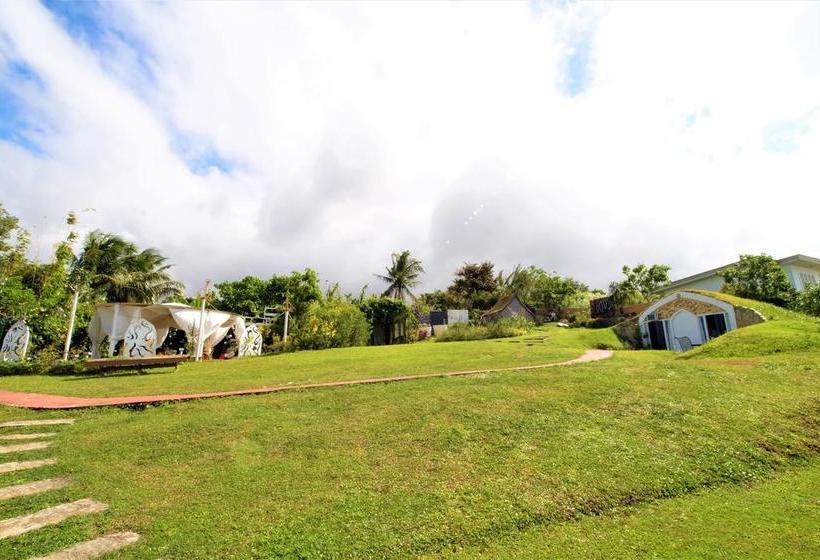 Отель Zen Rooms Titus Poison Garden