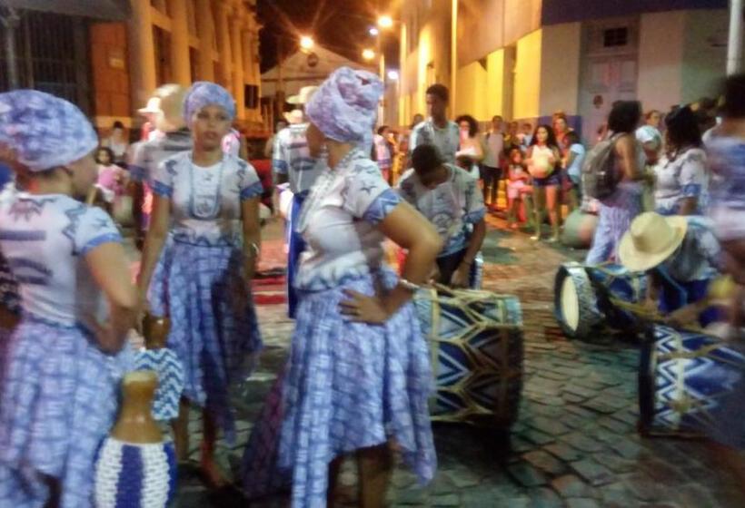 Mangue Oranje Hostel