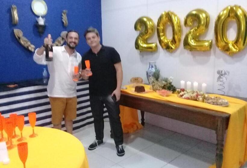 Mangue Oranje Hostel