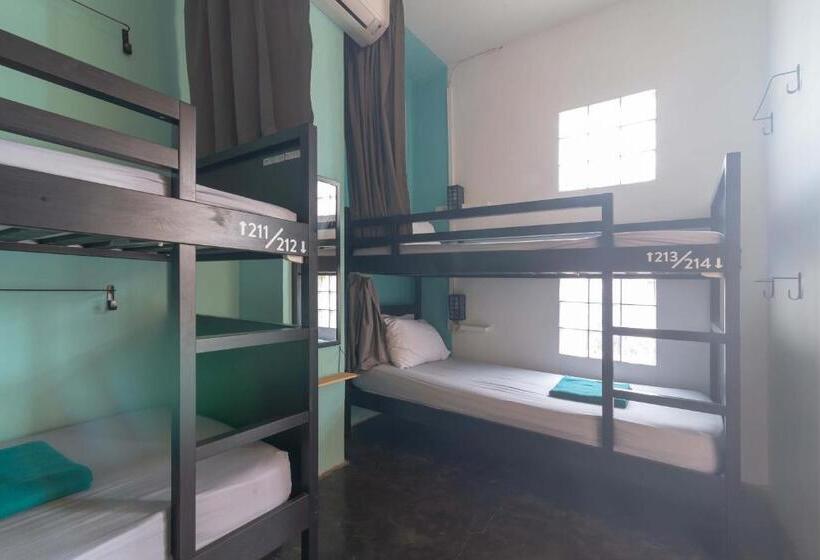 Wonderloft Hostel Kota Tua