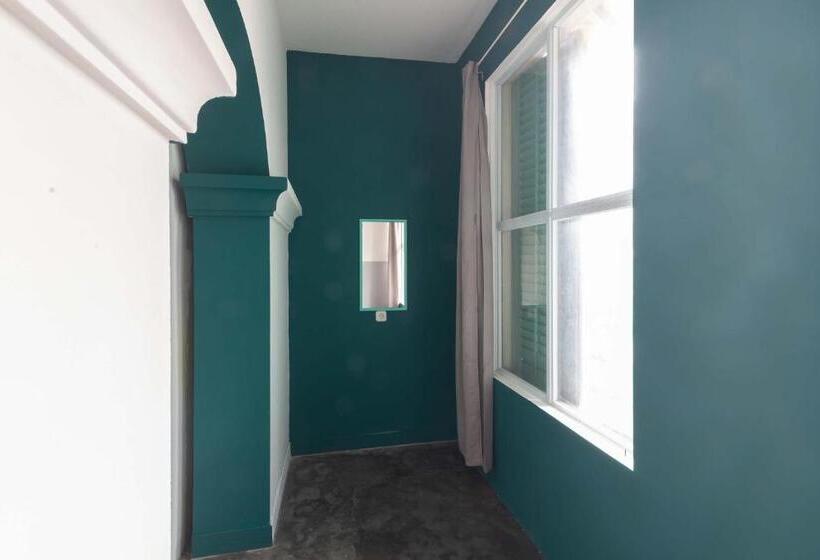 Wonderloft Hostel Kota Tua