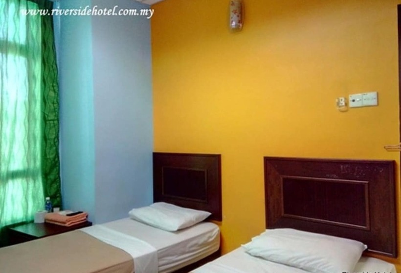 הוסטל Riverside