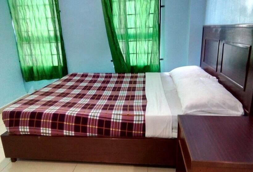 הוסטל Riverside