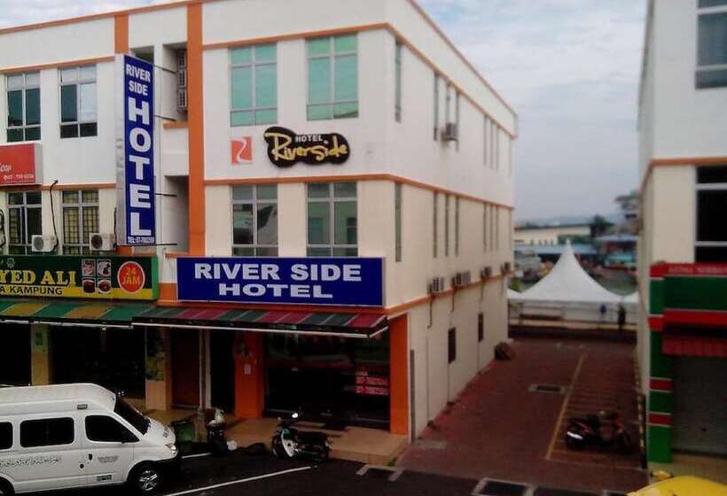 הוסטל Riverside