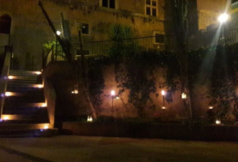 צימר Antica Corte Del Castello