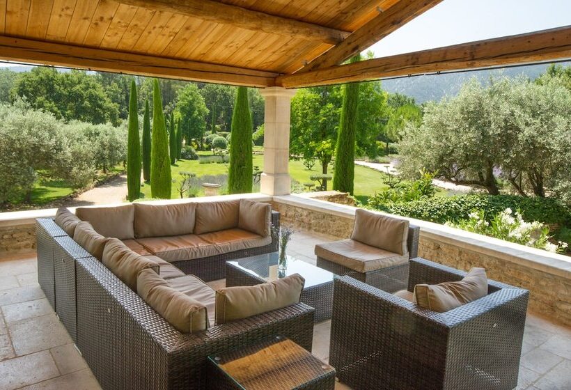 ベッドアンドブレックファースト Domaine Les Roullets