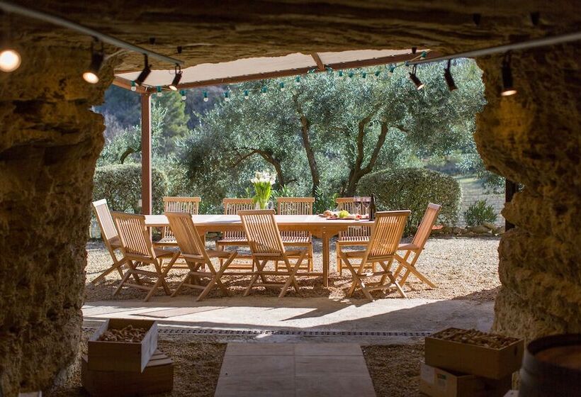 ベッドアンドブレックファースト Domaine Les Roullets