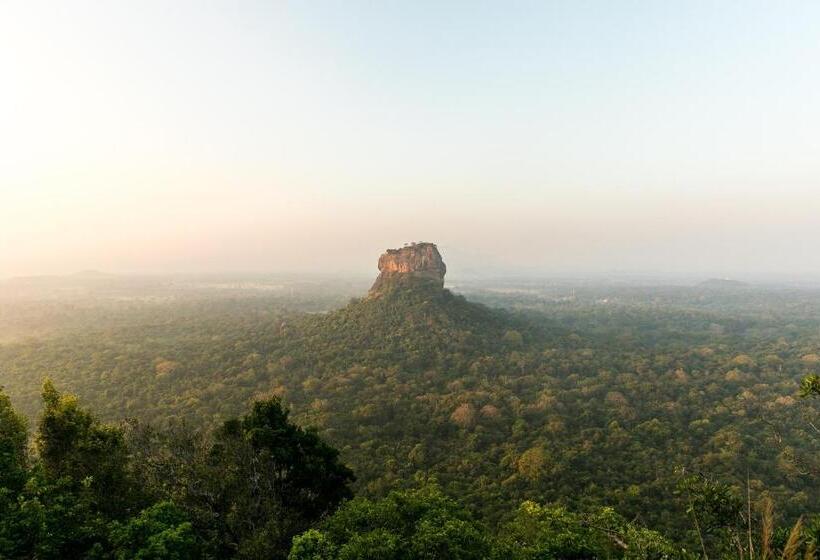 住宿加早餐 Lakmal Homestay ,10 Minutes To Sigiriya Rock