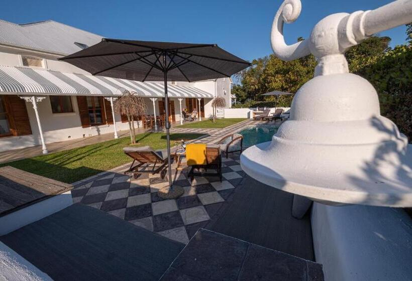 ベッドアンドブレックファースト Merindol Manor