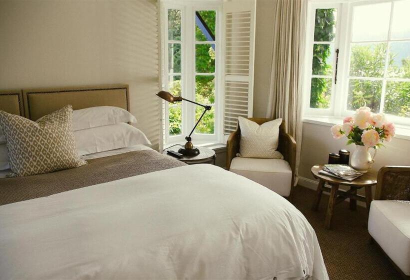 Bed and Breakfast Ngamihi Lodge