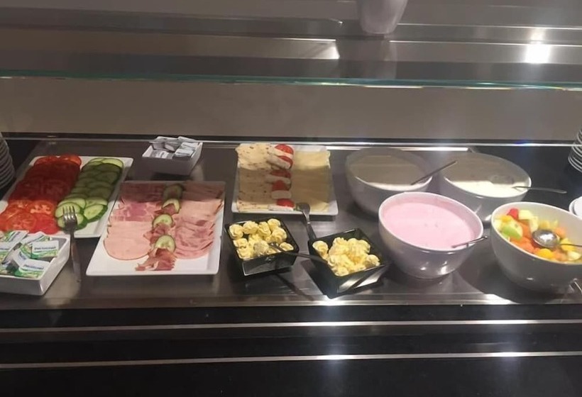 צימר Novina Sleep Inn Herzogenaurach