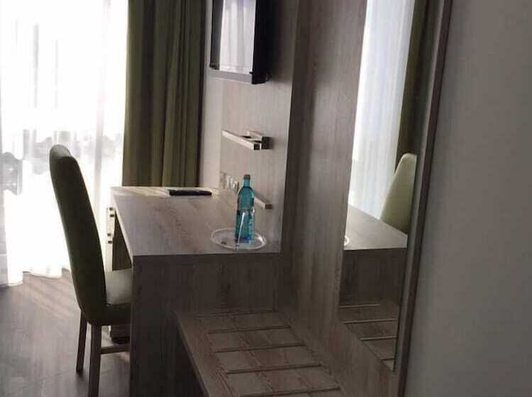 צימר Novina Sleep Inn Herzogenaurach