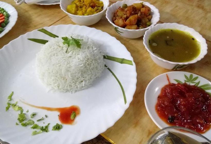 تختخواب و صبحانه The Lovely Room