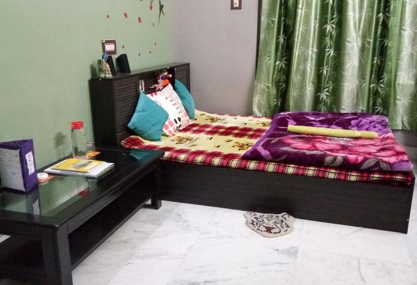 تختخواب و صبحانه The Lovely Room