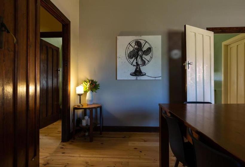 Tanunda S Magpie House