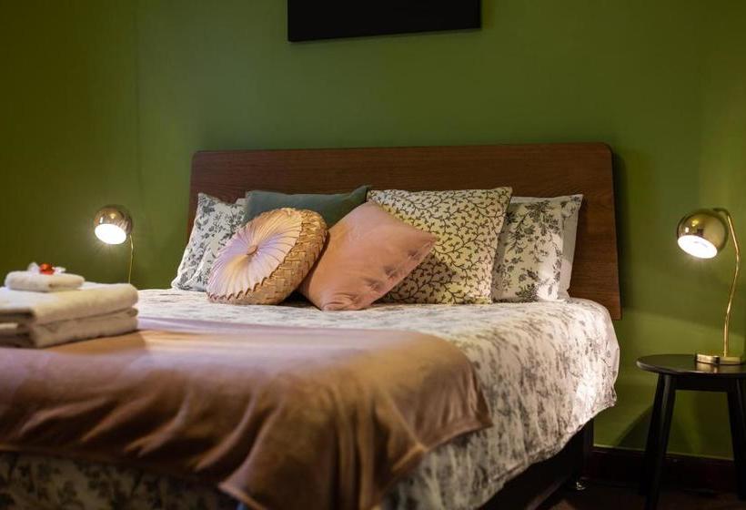 Tanunda S Magpie House