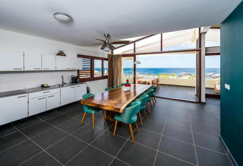 Delfins Beach Resort