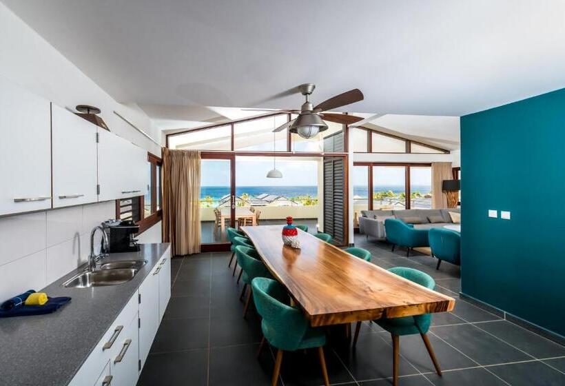 Delfins Beach Resort