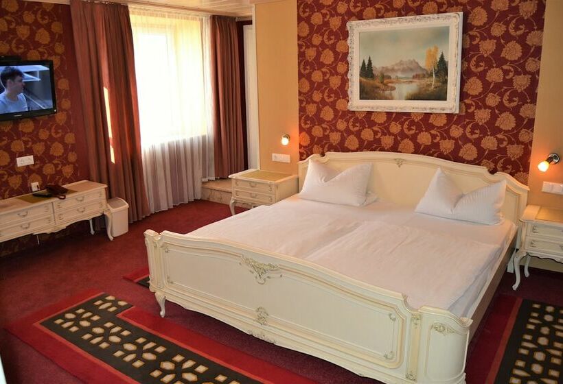 Отель Restaurant Straussen