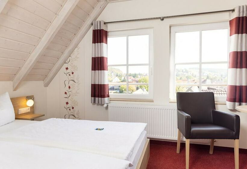 Отель Restaurant Straussen