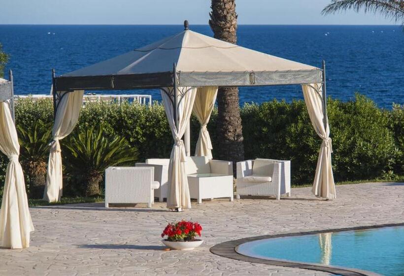 בית מלון כפרי Augustus Resort